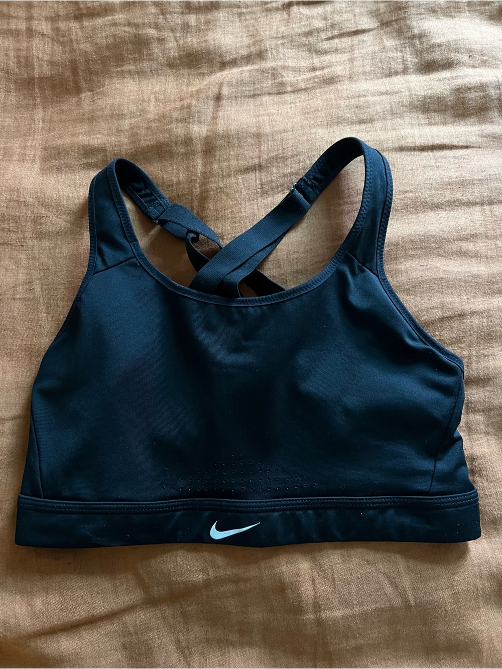 Nike Black Cross-Back Medium Support Sports Bra